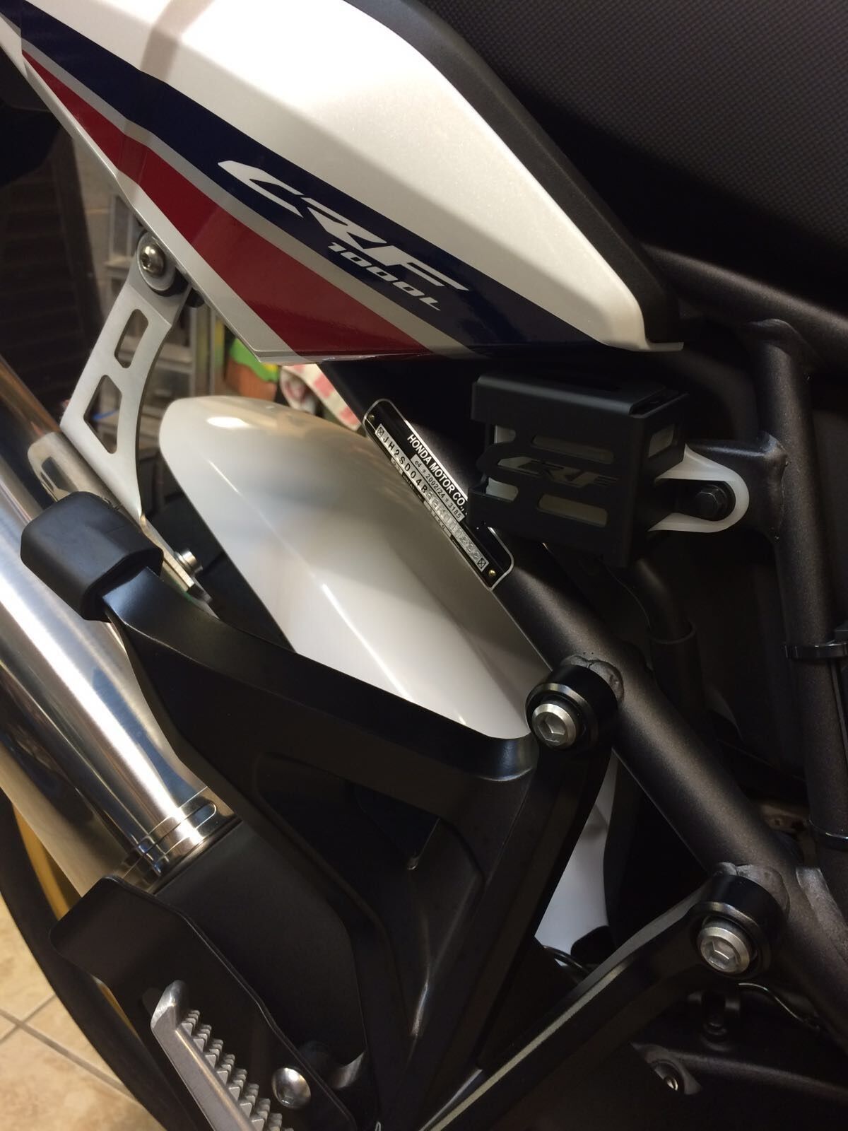 HONDA CRF1000L AFRICA TWIN 2016-2019 BAGKRAMMER/MUDGUARD