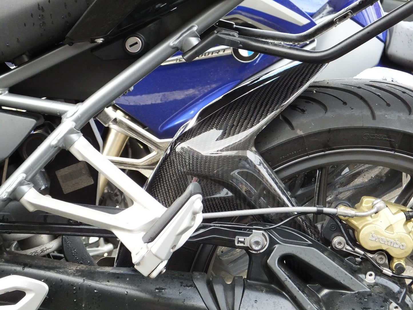 BMW R1200/R1250 R/RS 2015-NUVÆRENDE BAGKRAMMER/MUDGUARD