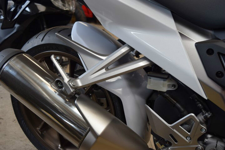 HONDA VFR800 2014-NUVÆRENDE CROSSRUNNER 2015-NUVÆRENDE BAGKRAMMER/MUDGUARD